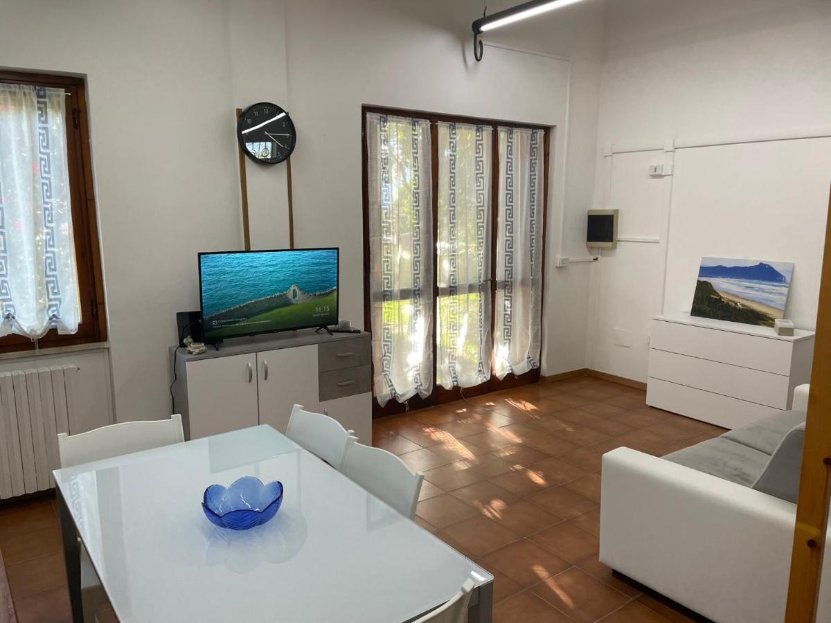 Appartamento In Villa Con Giardino Vicino Al Mare Bella Farnia 외부 사진